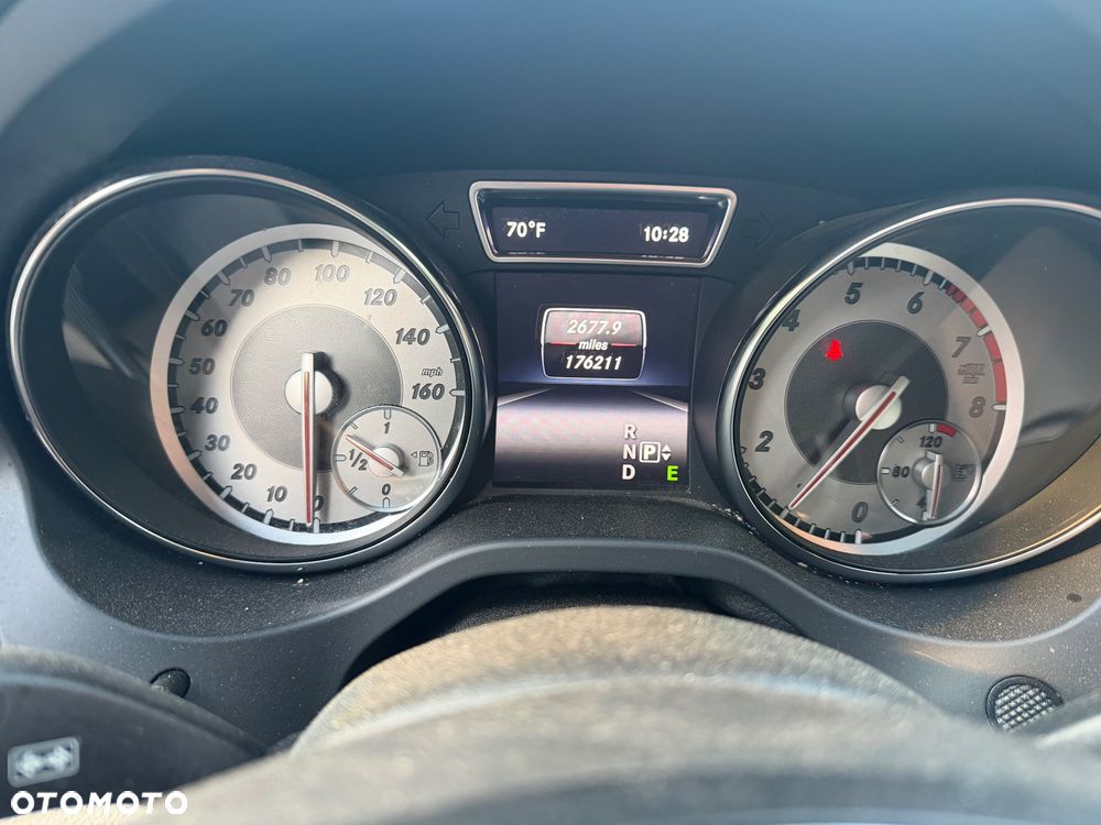 Mercedes-Benz CLA 250 7G-DCT AMG Line - 17
