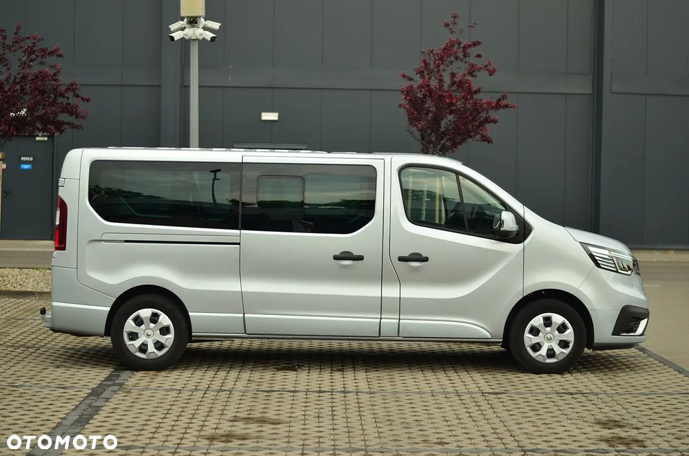 Renault Trafic 2.0 dCi EDC - 7