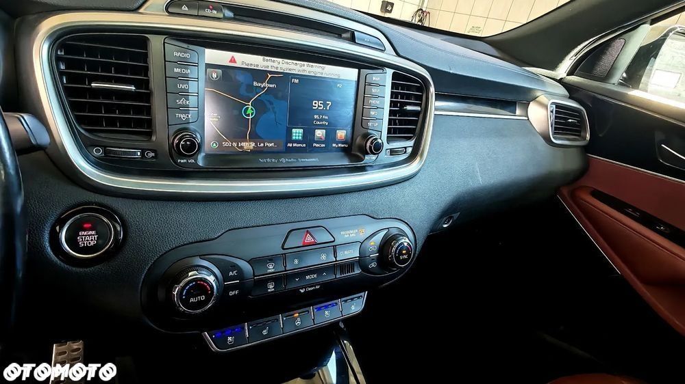 Kia Sorento - 11
