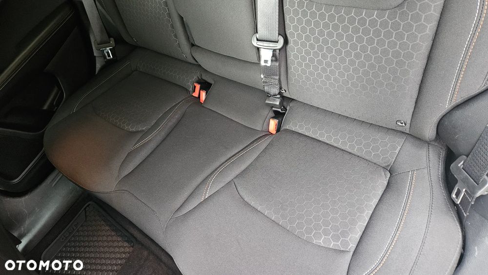 Jeep Compass - 12