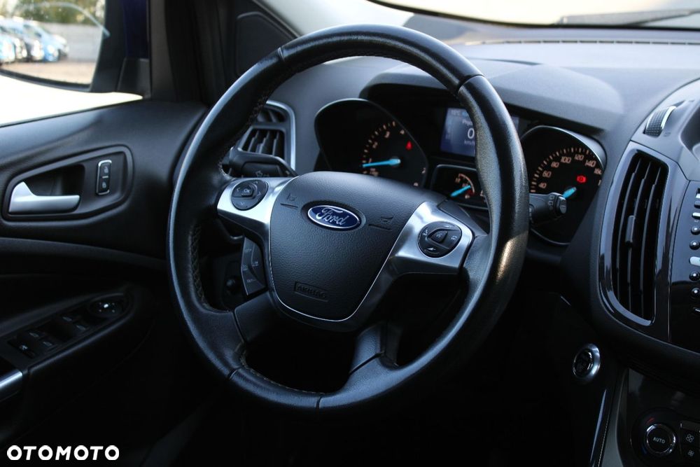 Ford Kuga - 30