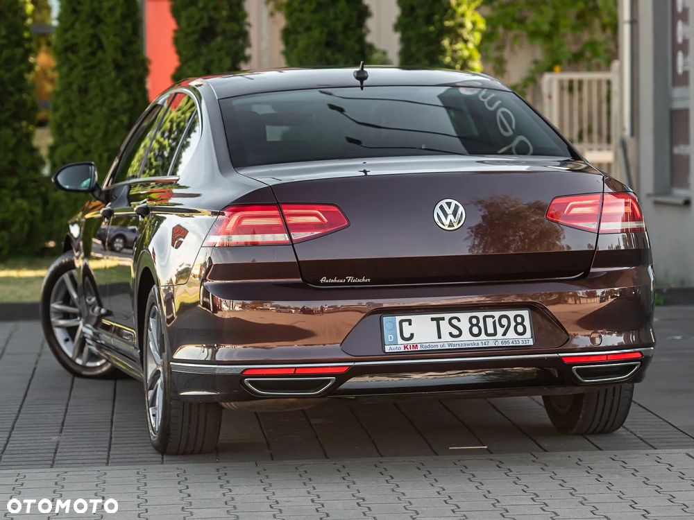 Volkswagen Passat - 10