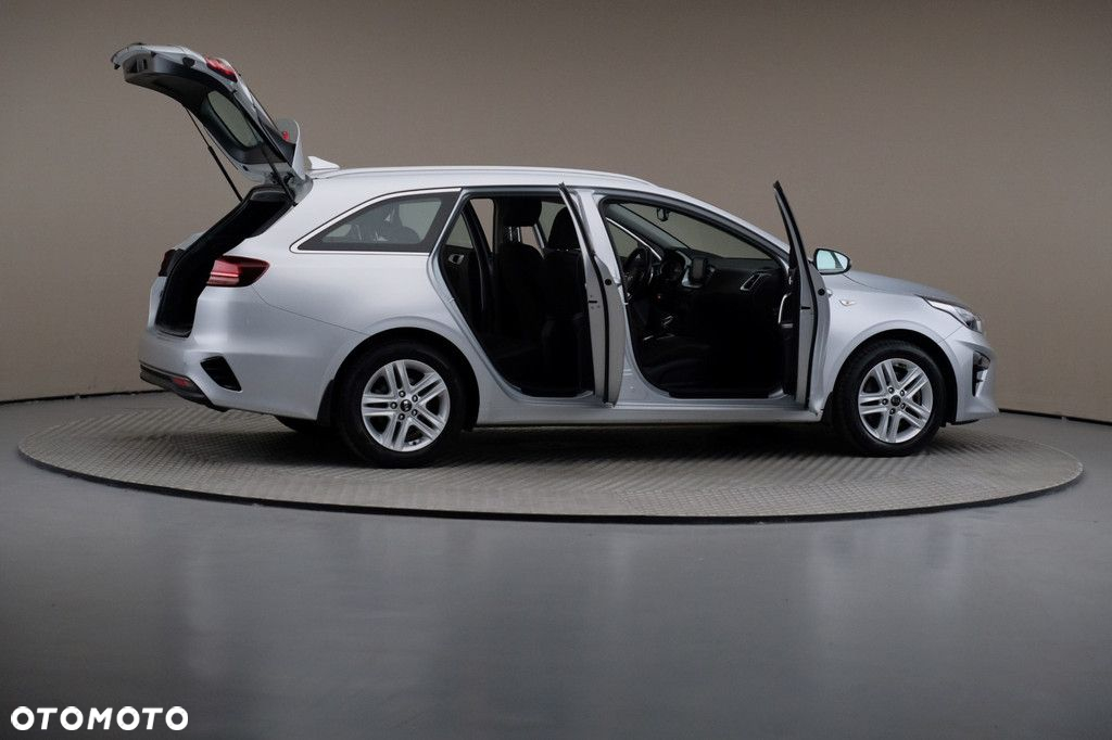Kia Ceed - 6