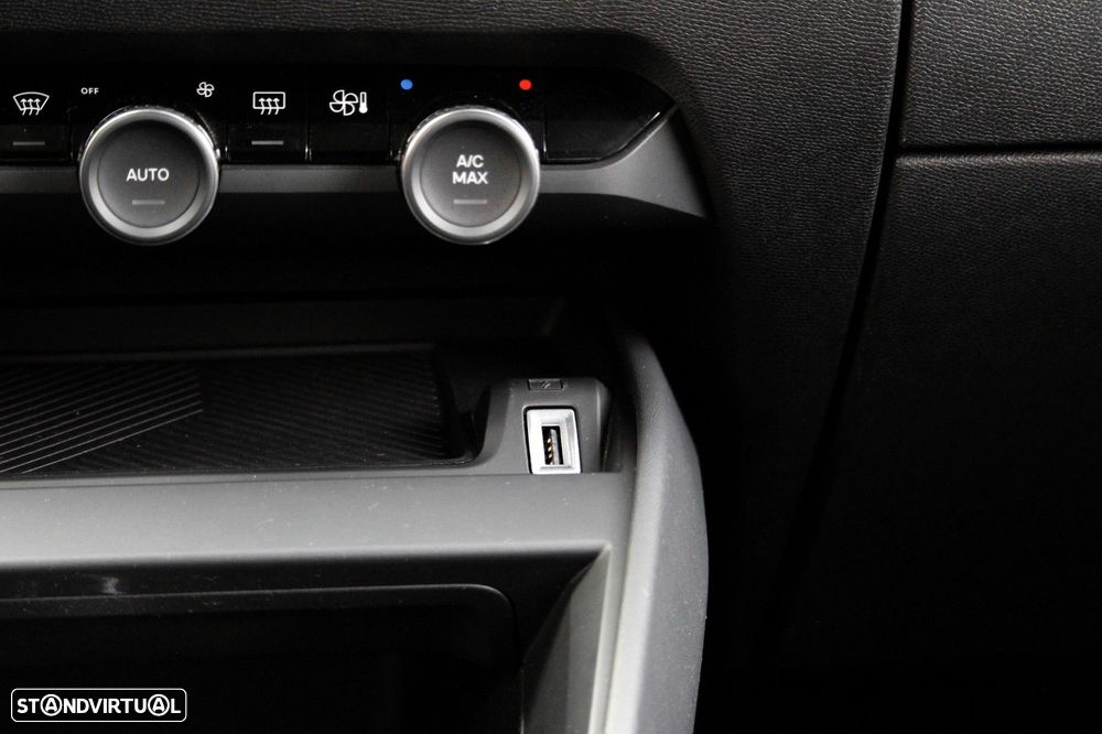 Citroën e-C4 50 kWh Shine - 27