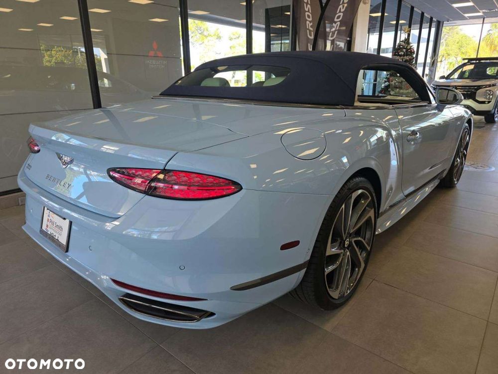 Bentley Continental GT - 17