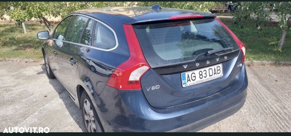 Volvo V60 DRIVe Start-Stop Momentum - 5