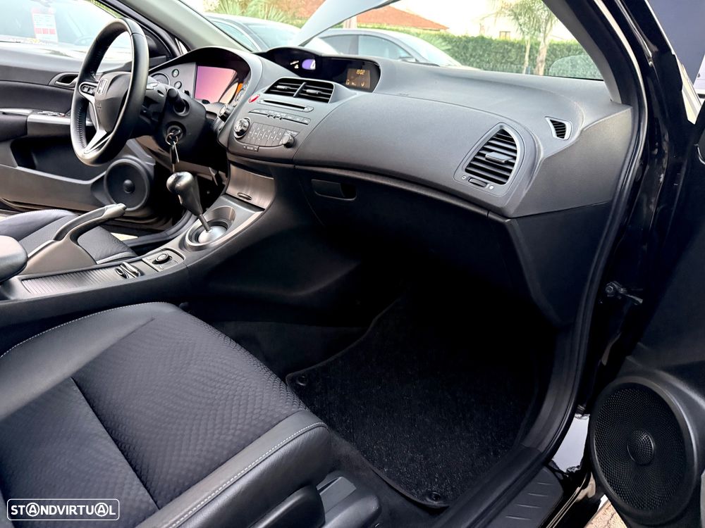 Honda Civic 1.4 i-VTEC Elegance - 57