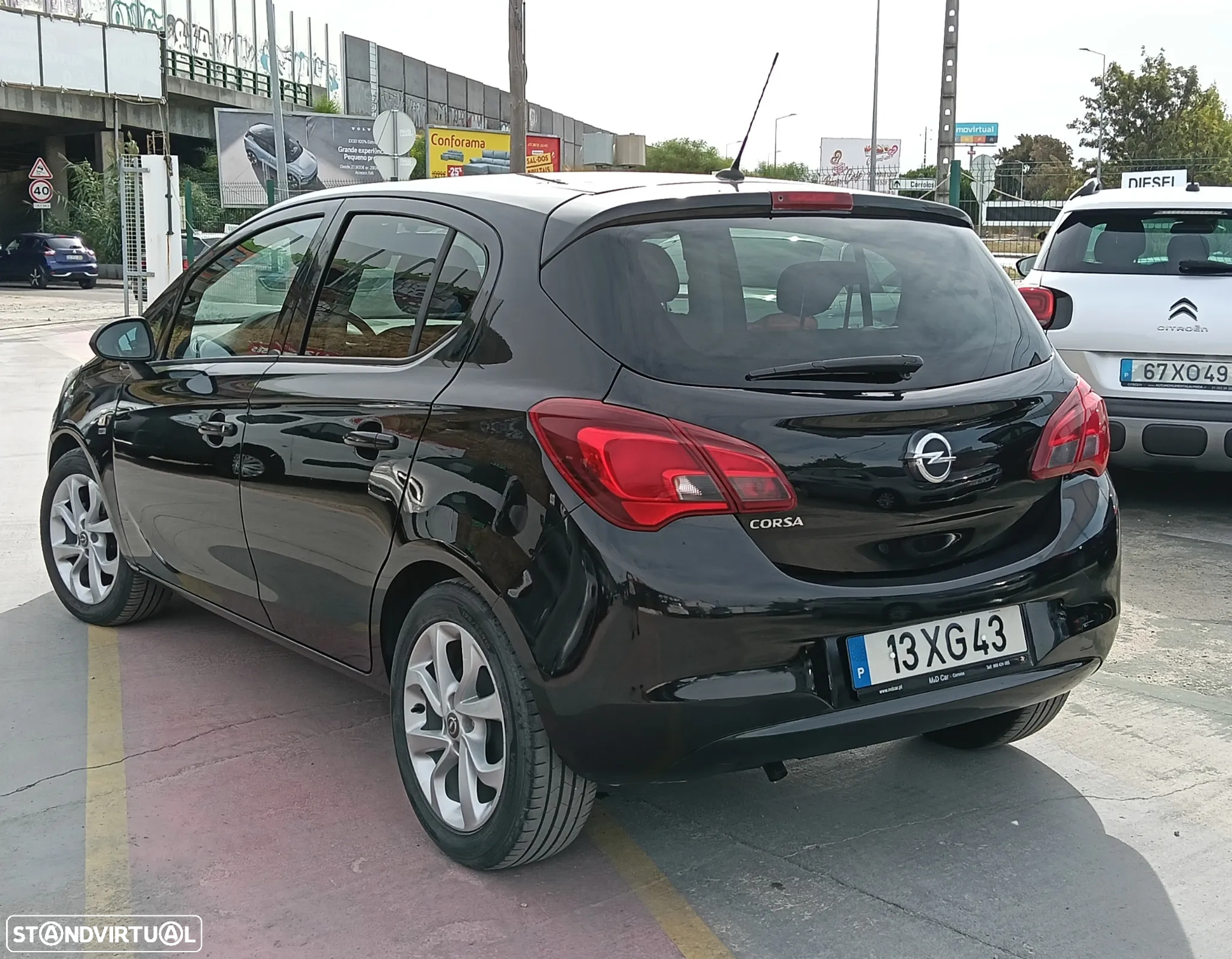 Opel Corsa 1.2 120 Anos - 8
