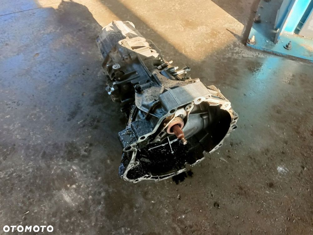 SKRZYNIA BIEGÓW AUDI A4 B6 1.9TDI FYA 6-BIEGÓW - 4