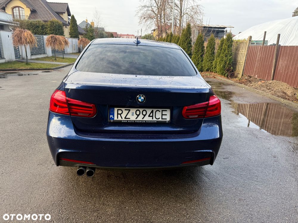BMW Seria 3 320d Sport Line - 3