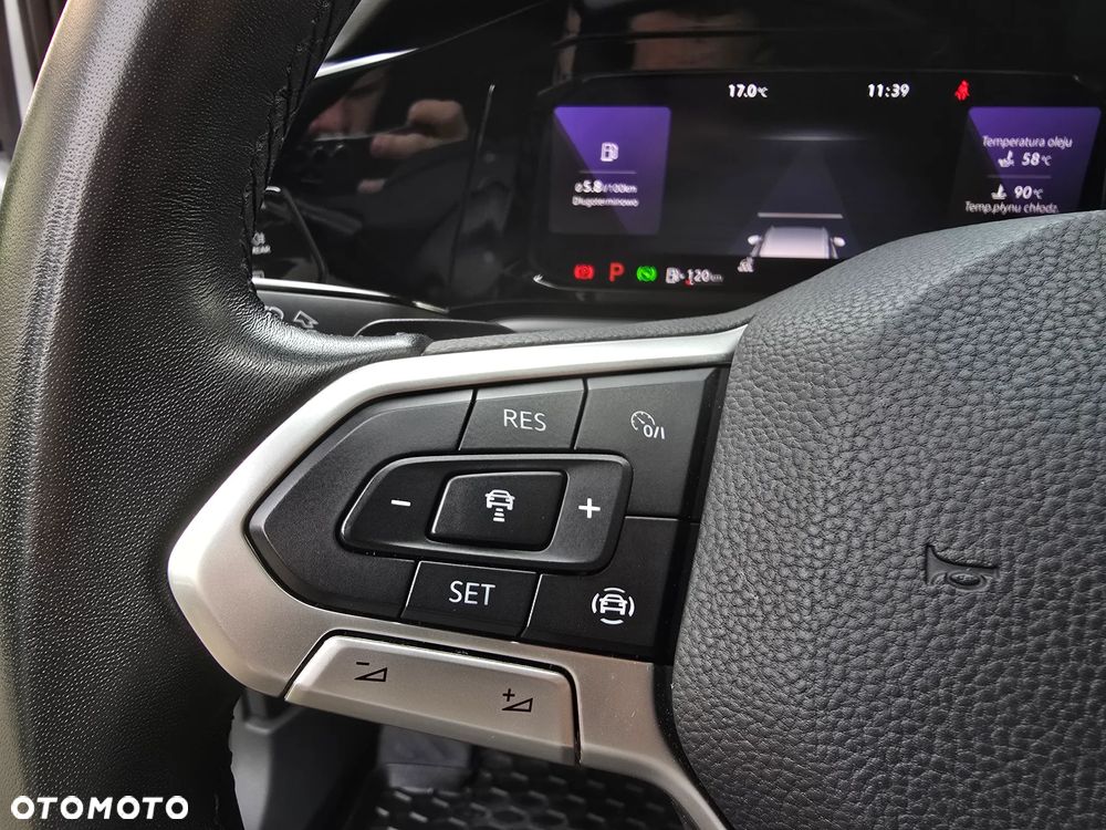 Volkswagen Golf - 20