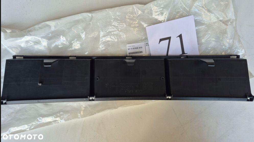 KRATKA ZDERZAKA ATRAPA PRZÓD BMW E39 8235672 51118235672 - 3
