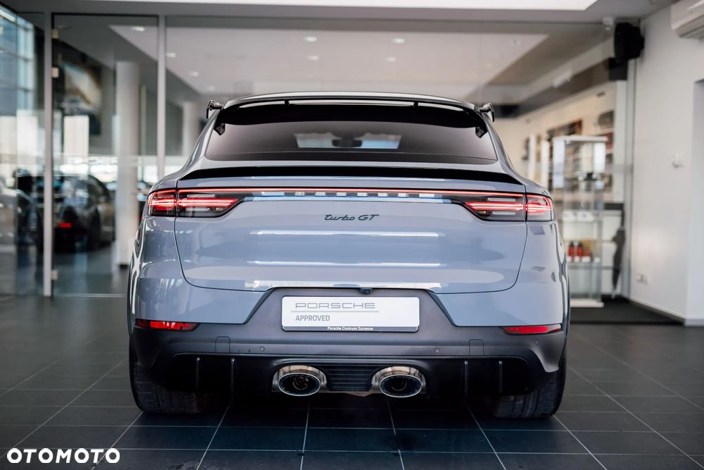 Porsche Cayenne Turbo GT - 10