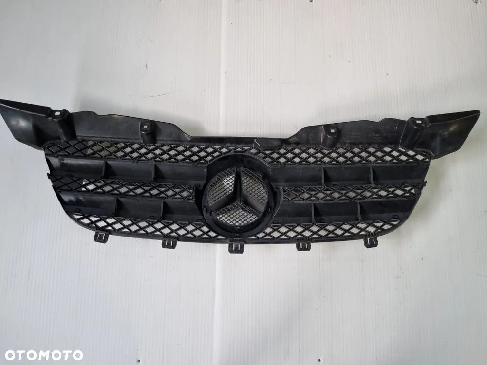 ATRAPA GRILL SPRINTER 906 06-14r. - 4