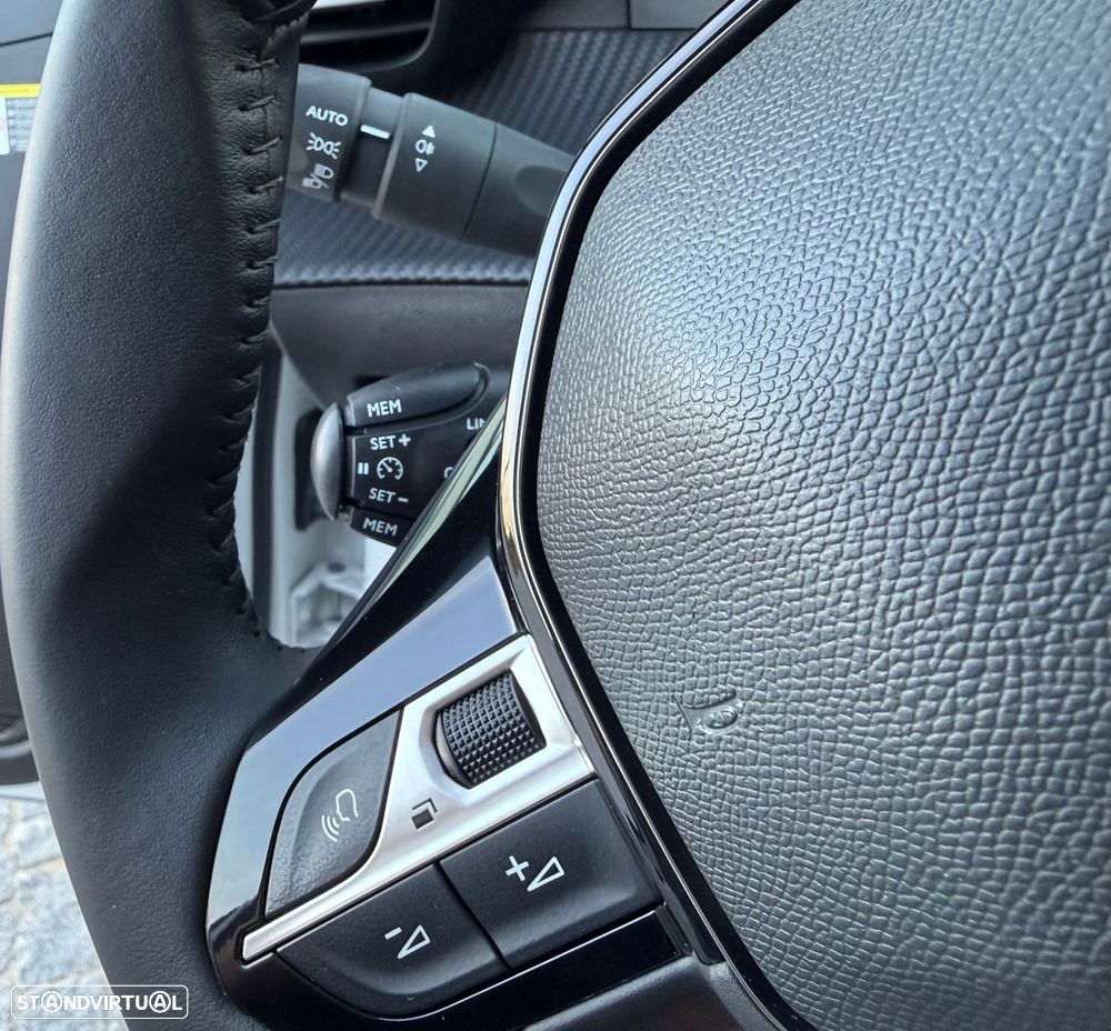 Peugeot 208 1.5 BlueHDi Allure Pack - 13