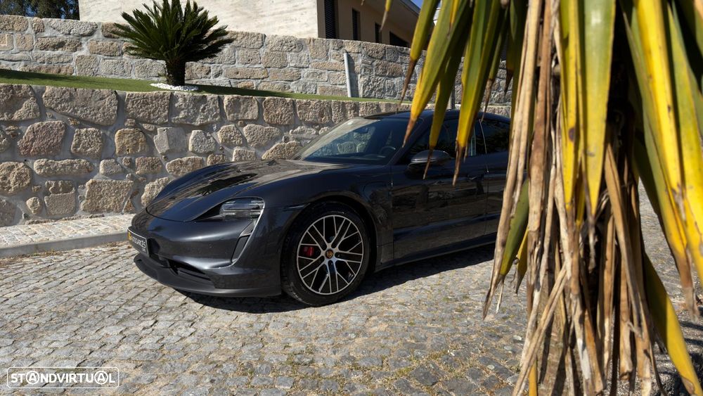 Porsche Taycan 4S - 9