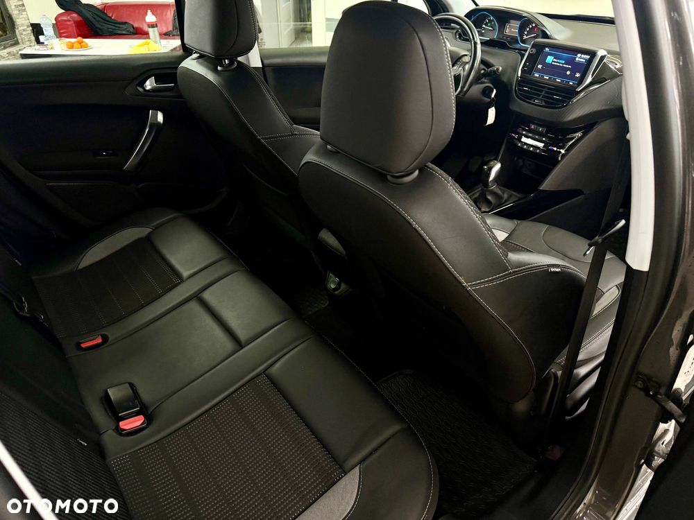 Peugeot 2008 PureTech 110 Stop&Start Allure - 6