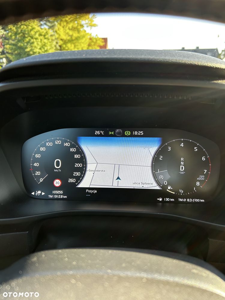 Volvo XC 40 - 9