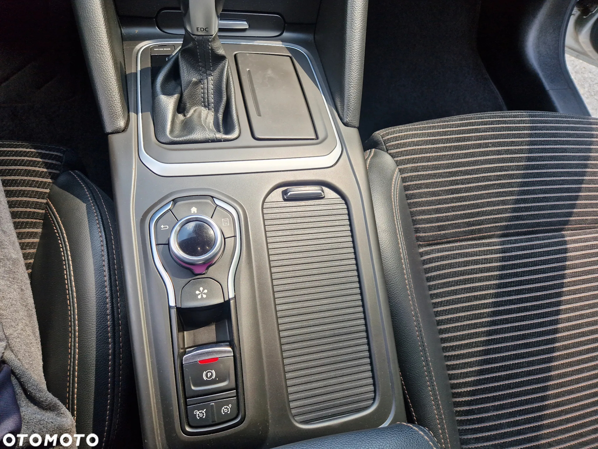 Renault Talisman Grandtour ENERGY TCe 200 EDC LIMITED - 25