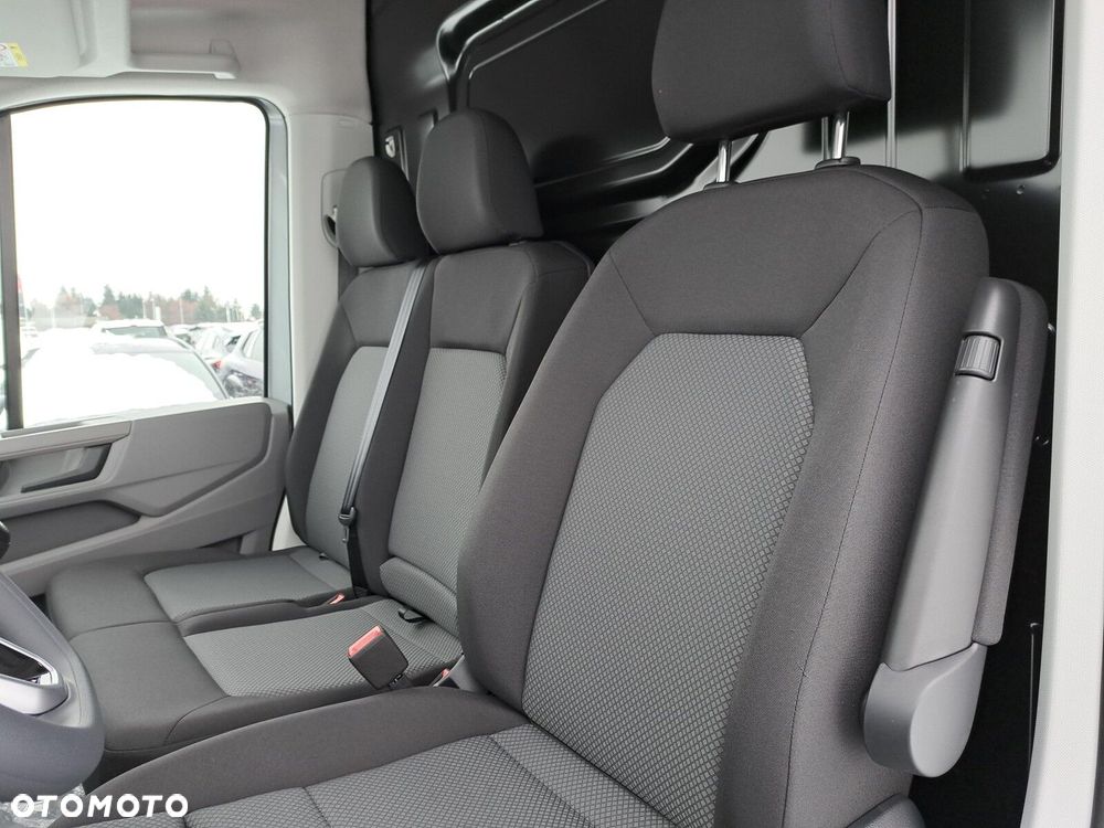 Volkswagen Crafter 35 furgon 140km 4490 - 17