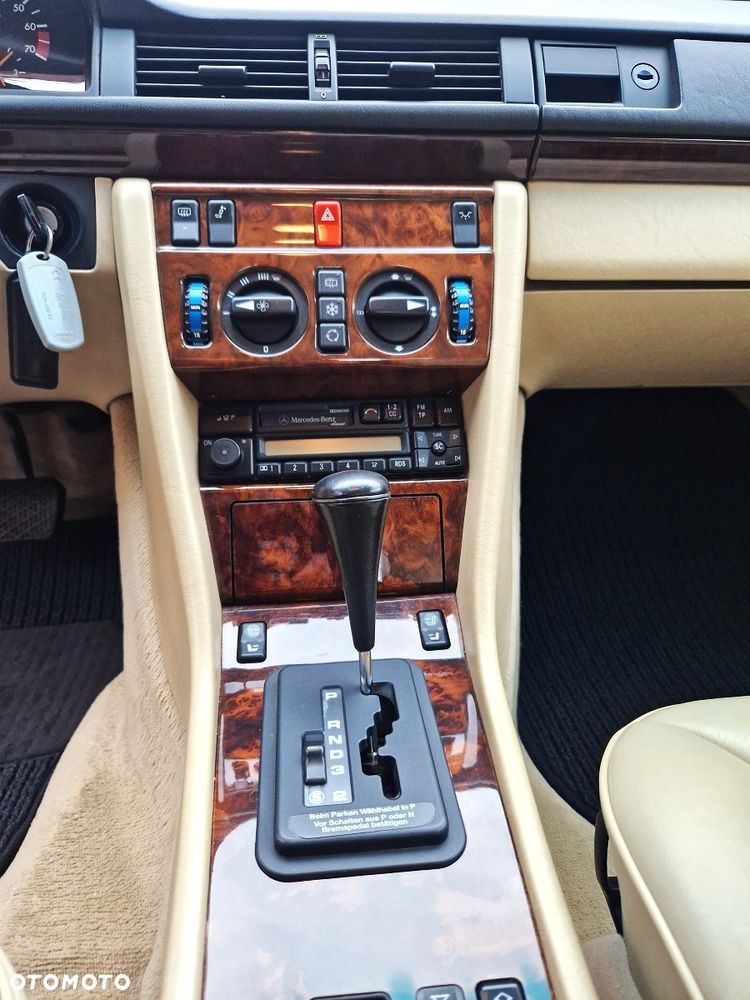 Mercedes-Benz W124 (1984-1993) - 10