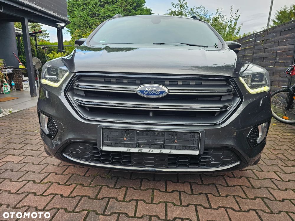 Ford Kuga 1.5 EcoBoost 2x4 ST-Line - 1