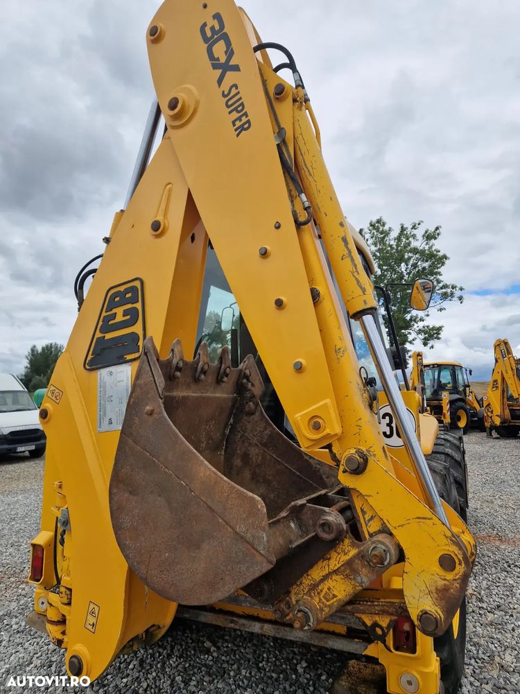 JCB 3cx - 4