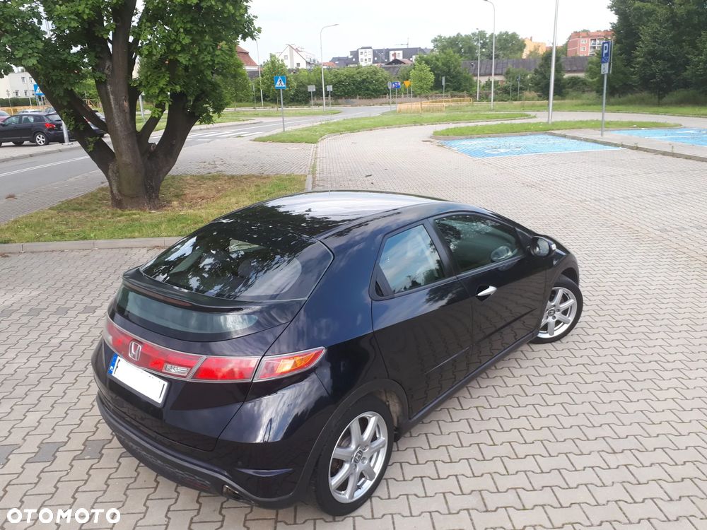 Honda Civic 1.8 Executive - 9