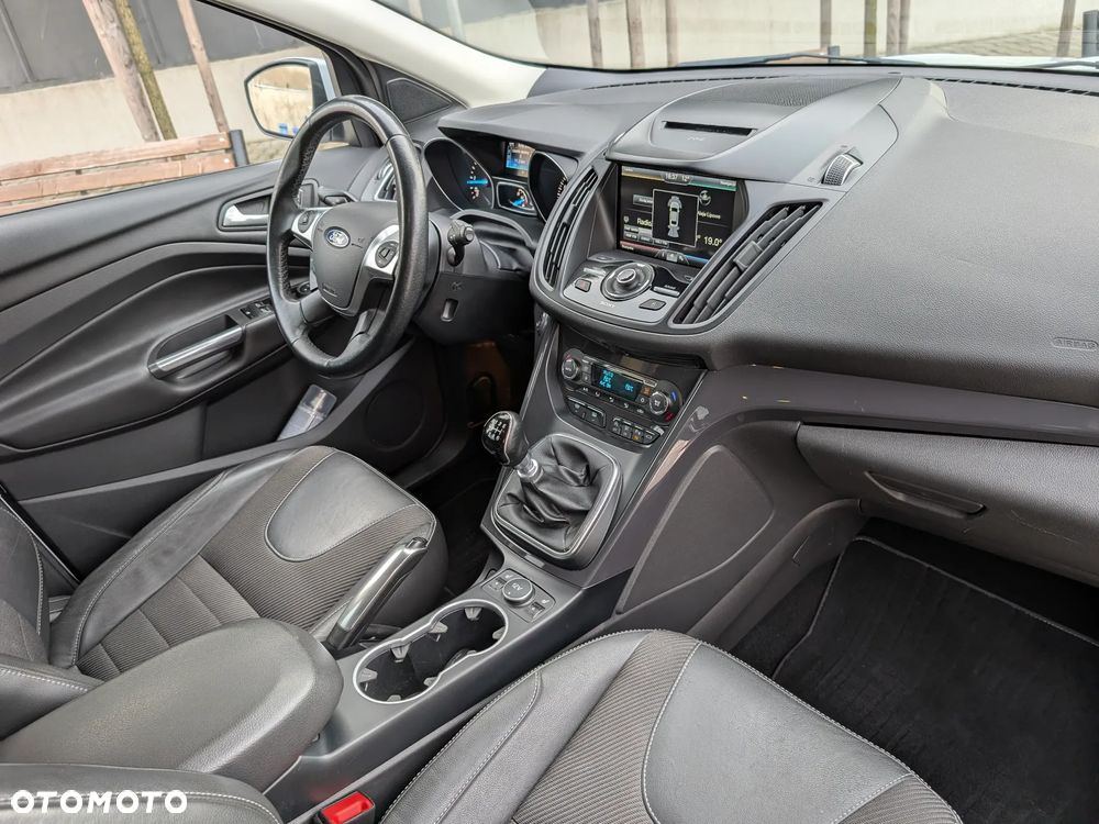 Ford Kuga 2.0 TDCi 4x4 Titanium - 20