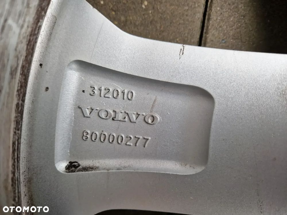FELGA VOLVO EX30 7,5Jx18, ET46, 5x108 - 8