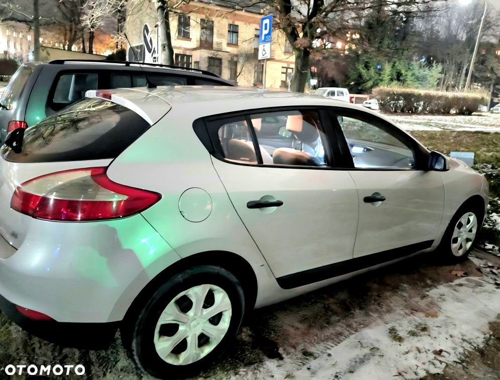 Renault Megane 1.5 dCi Dynamique - 2