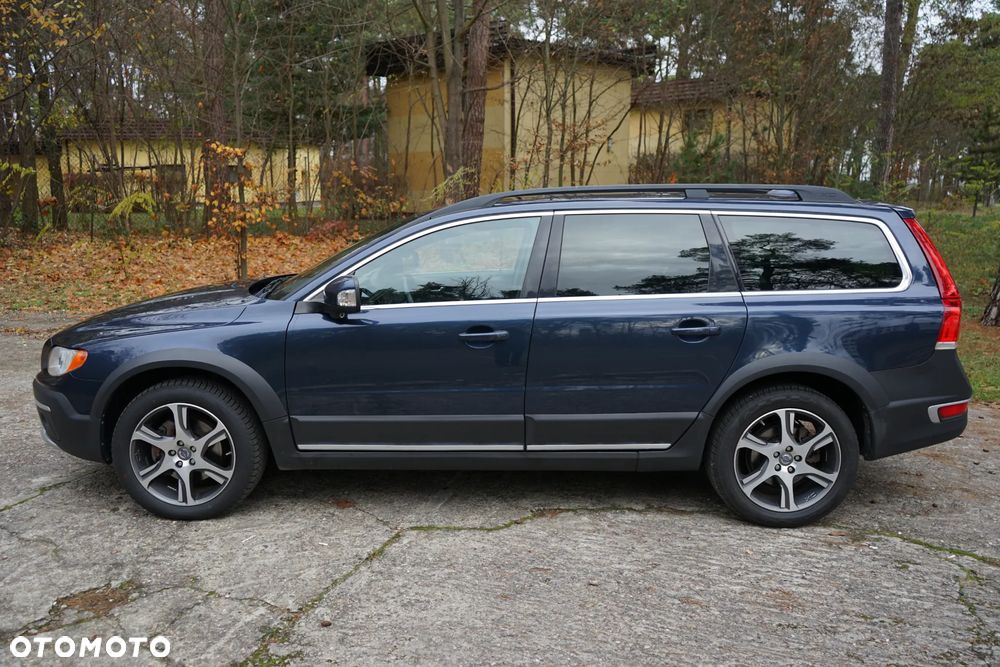 Volvo XC 70 - 4