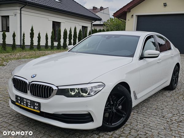 BMW Seria 5 520d Efficient Dynamics Edition Luxury Line
