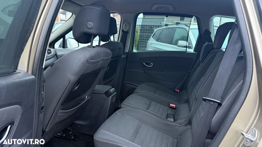 Renault Scenic - 9