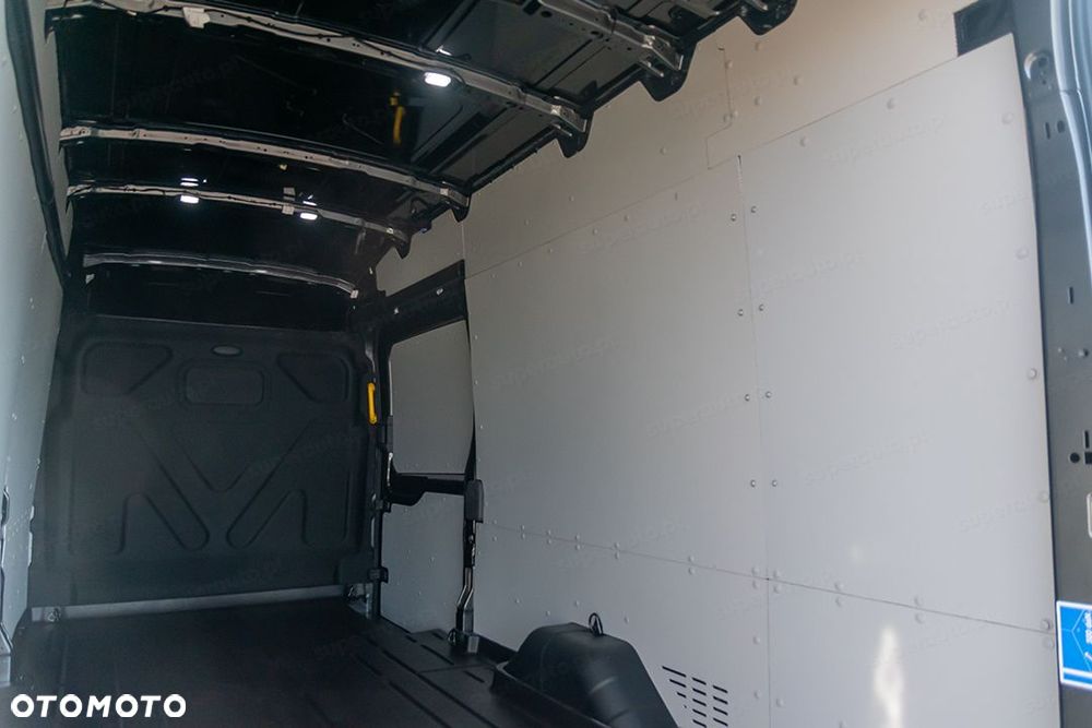 Ford Transit 350 L4H3 RWD Trend 2.0 165KM - 12