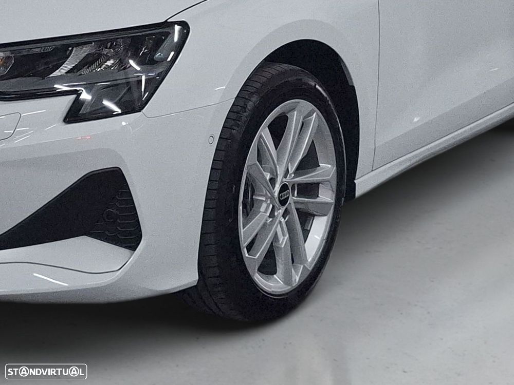 Audi A3 Sportback 30 TFSI Advanced S tronic - 4
