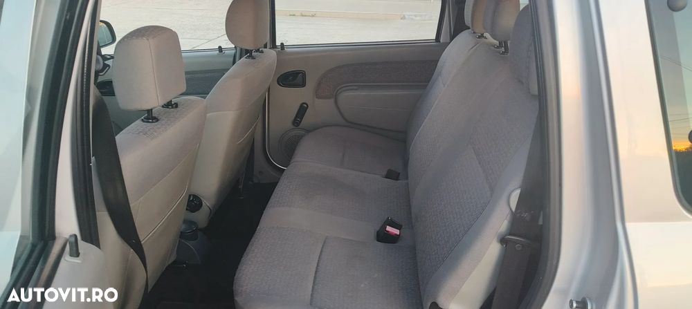 Dacia Logan MCV 1.6 16V Laureate - 10