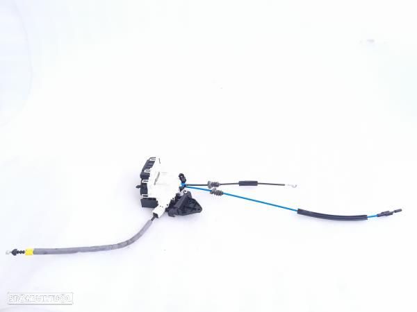 Fecho Porta Tras Dto Mercedes-Benz C-Class (W204) - 1