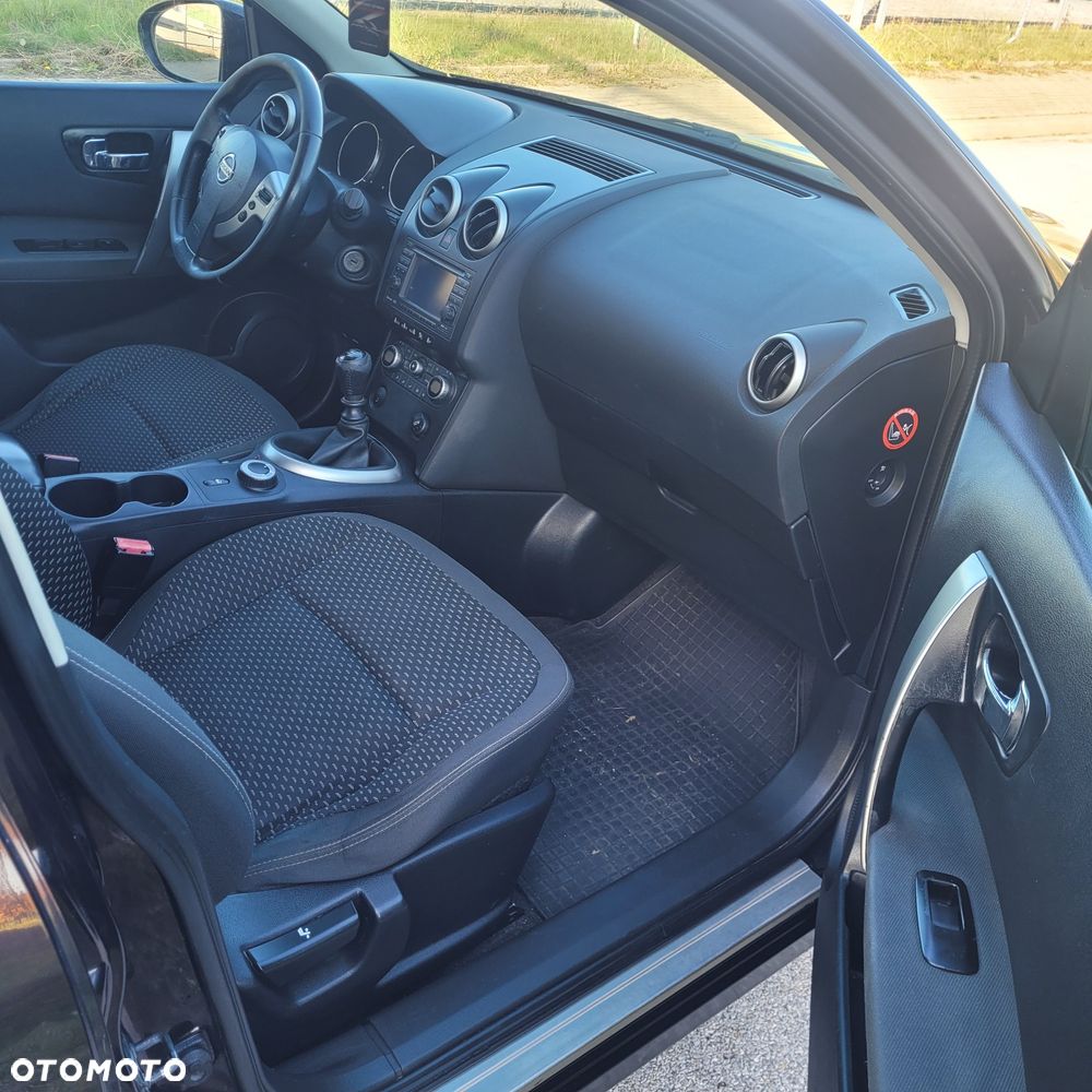 Nissan Qashqai+2 - 10