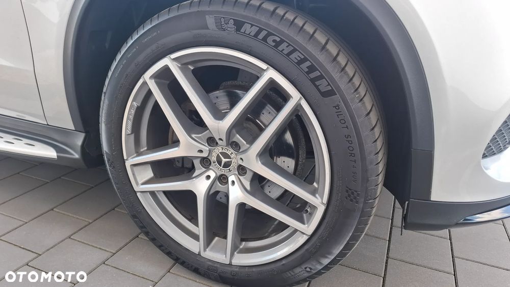 Mercedes-Benz GLE - 23