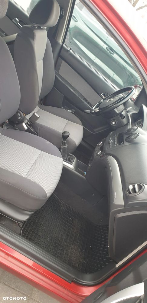 Chevrolet Aveo 1.4 16V Base - 8