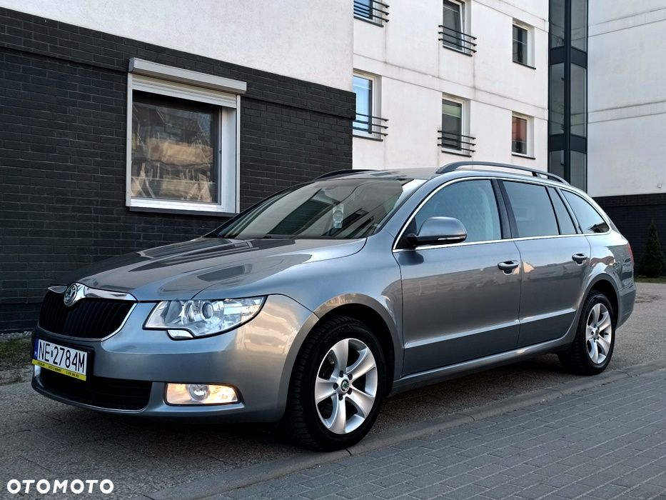 Skoda Superb 2.0 TDI Elegance DSG - 9