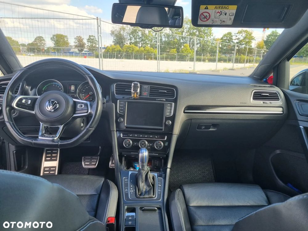 Volkswagen Golf - 5