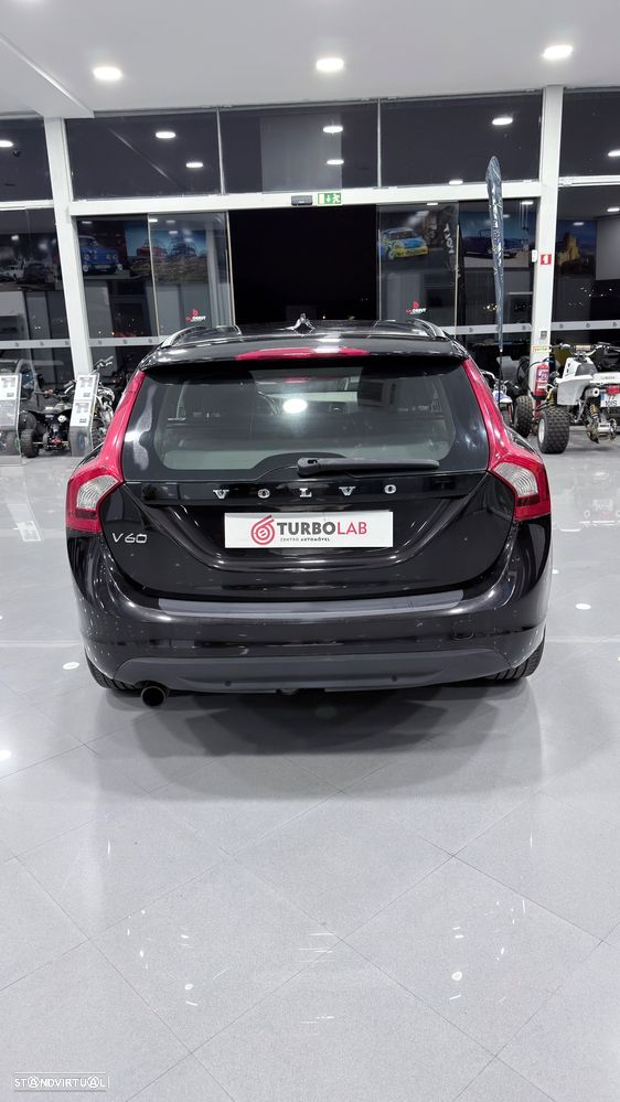 Volvo V60 D2 Kinetic - 6