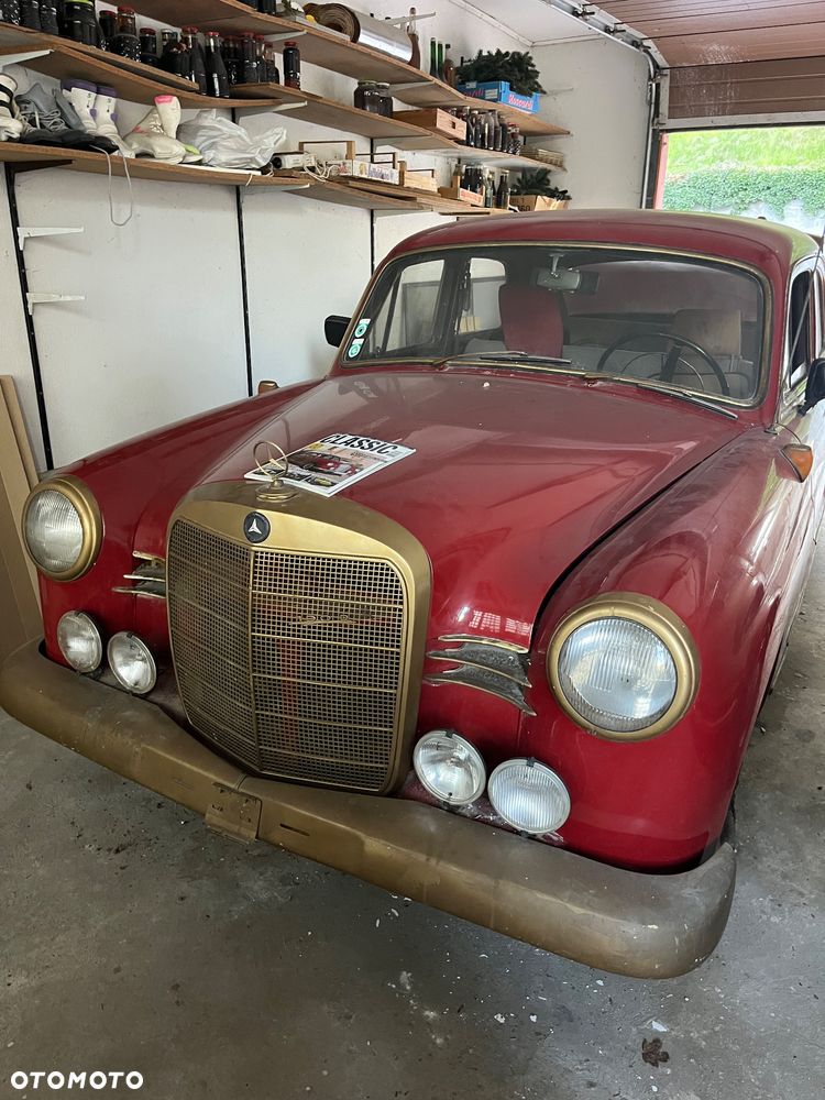 Mercedes-Benz W201 (190) - 2