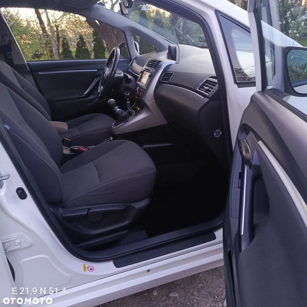 Toyota Verso 2.0 D-4D 5-Sitzer Executive - 12