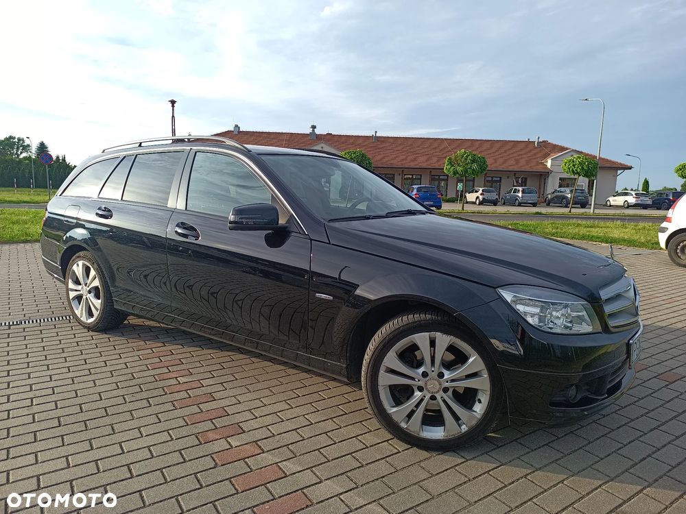 Mercedes-Benz Klasa C 180 Kompressor Automatik BlueEFFICIENCY - 4