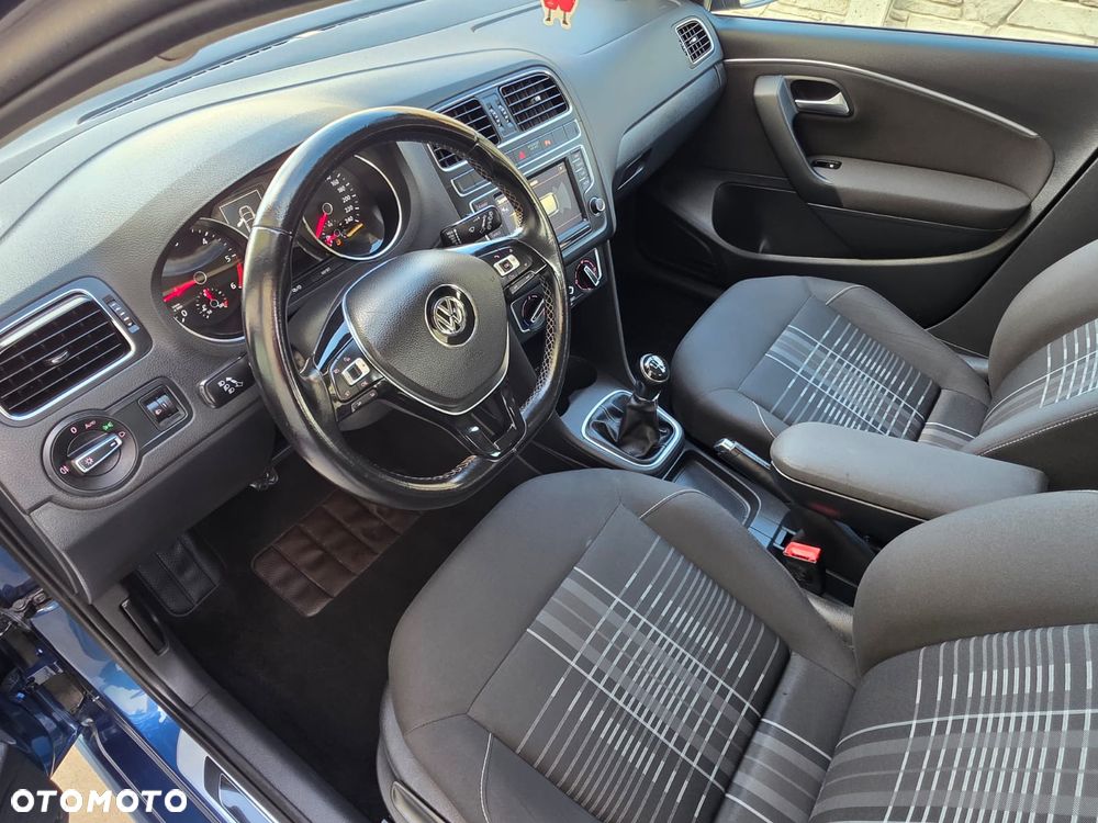 Volkswagen Polo 1.4 TDI Blue Motion Technology Lounge - 7