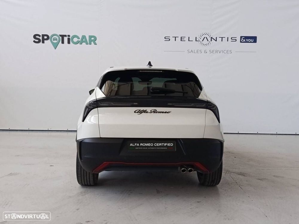 Alfa Romeo Junior 1.2 Speciale eDCT6 - 7
