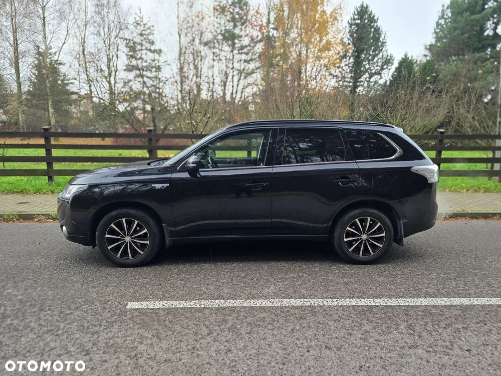 Mitsubishi Outlander - 17